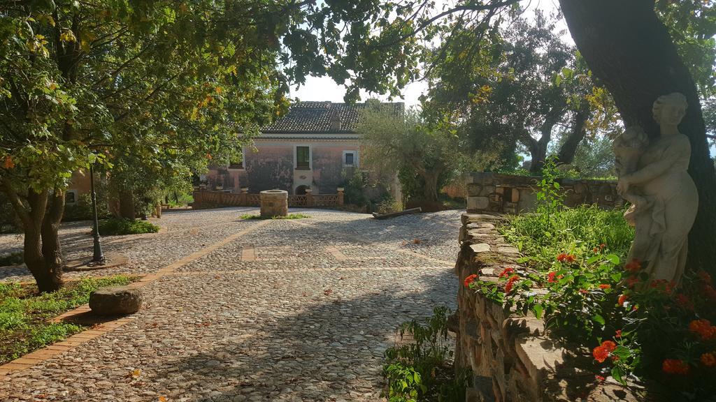 קסטרווילארי Agriturismo Masseria Fonte Di Maroglio מראה חיצוני תמונה